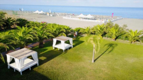 Отель Cormorano Exclusive Club & Spa  Гризолия